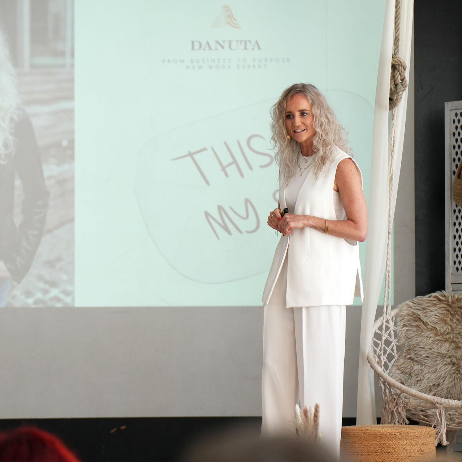 danuta-naqasch-zadeh-leadershipexpertin-new-work-coaching-training-workshop-beratung-quadratisch-3